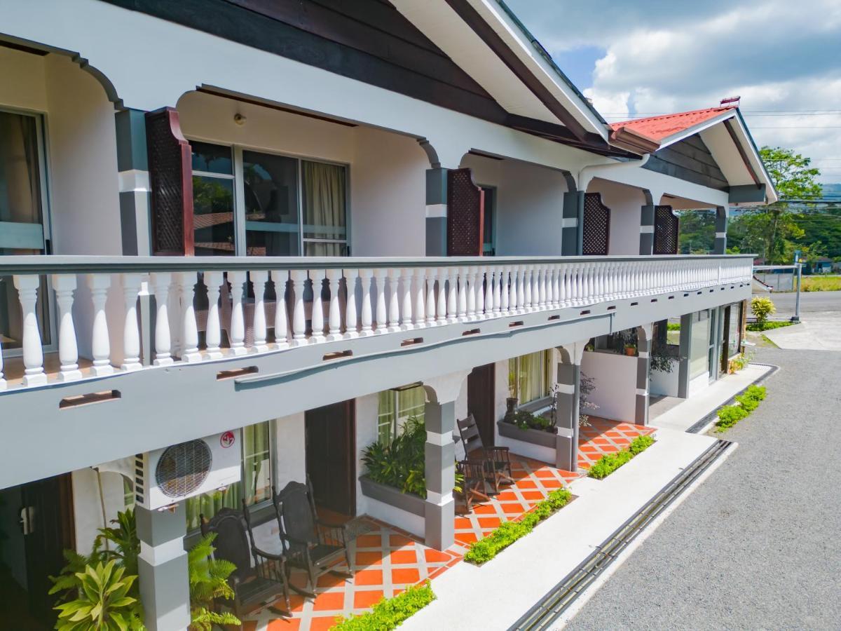 Hotel Sierra Arenal La Fortuna Bagian luar foto