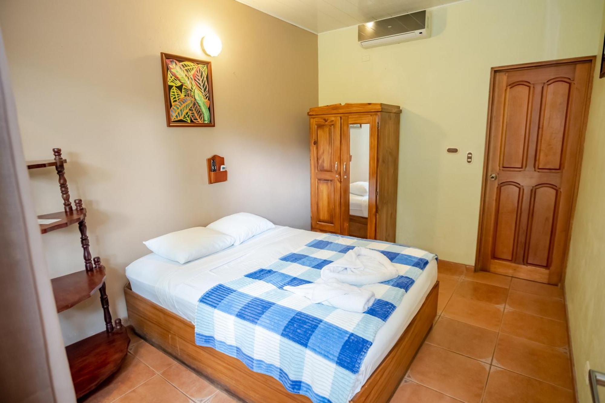 Hotel Sierra Arenal La Fortuna Bagian luar foto