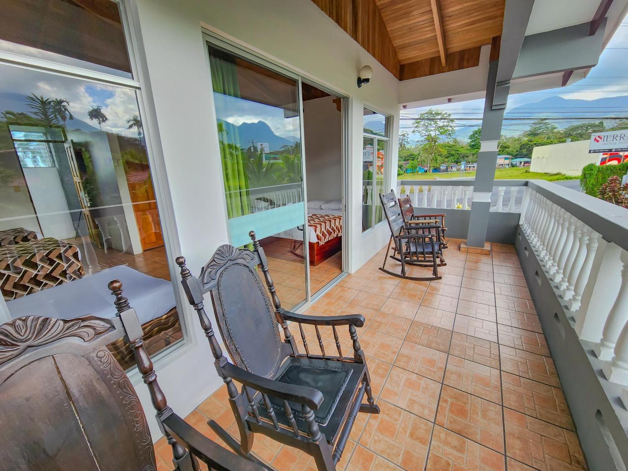 Hotel Sierra Arenal La Fortuna Bagian luar foto