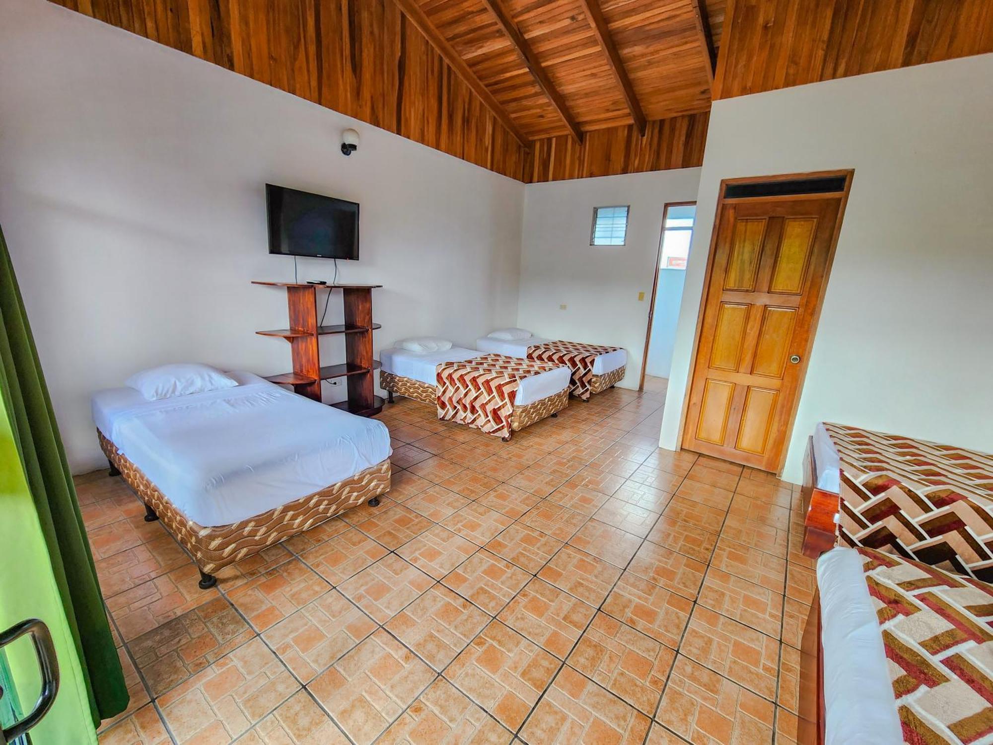 Hotel Sierra Arenal La Fortuna Bagian luar foto
